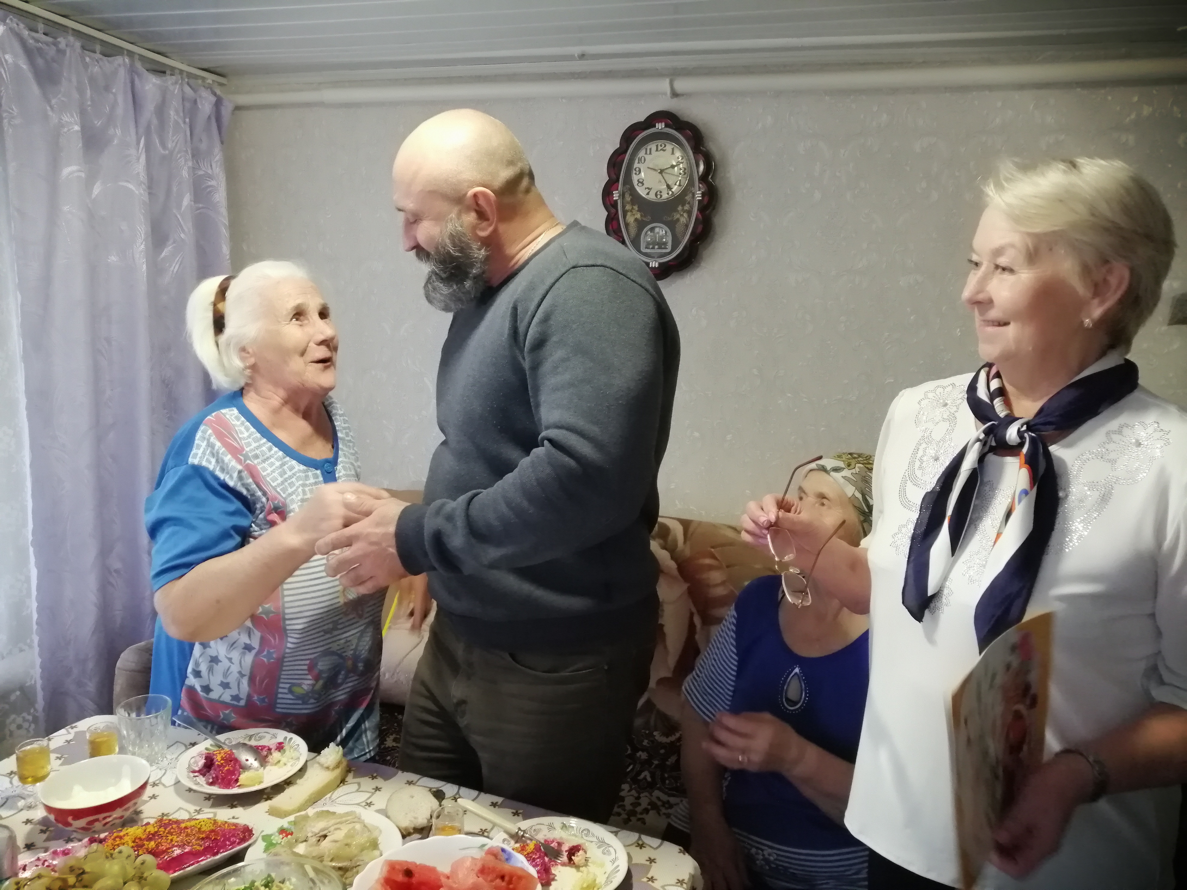 Акция Поздравление Ветеранов На Дому