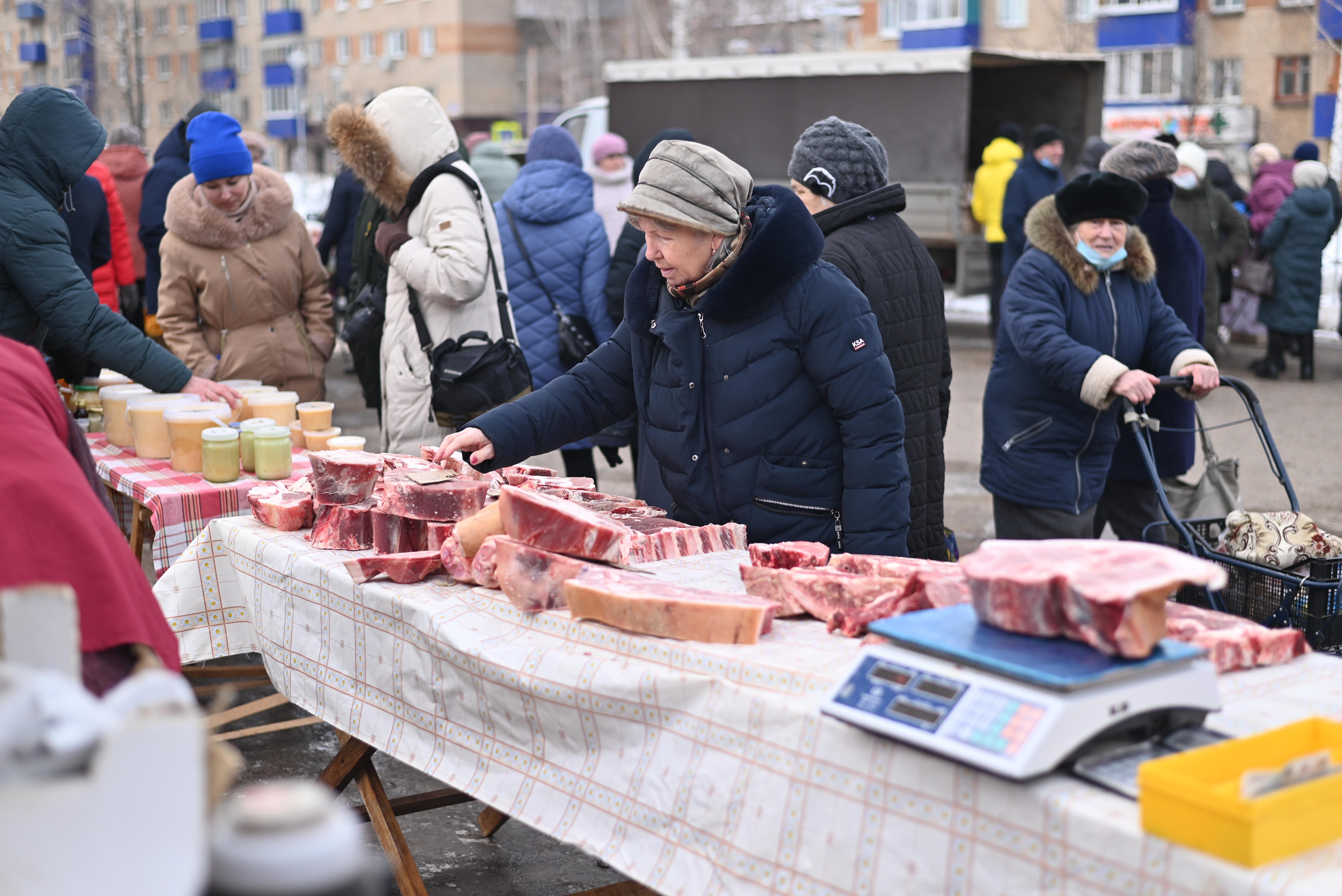 Торговля в обществе. Ярмарка продуктов. Ярмарка выходного дня. Весенняя ярмарка. Летняя ярмарка.