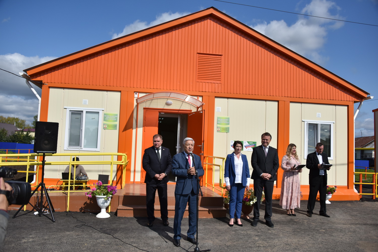 площадь менделеевского района. врачебная амбулатория село зеленое хакасия фото. село никольское краснокамский район. чепкас никольское. село никольское камышловский район.