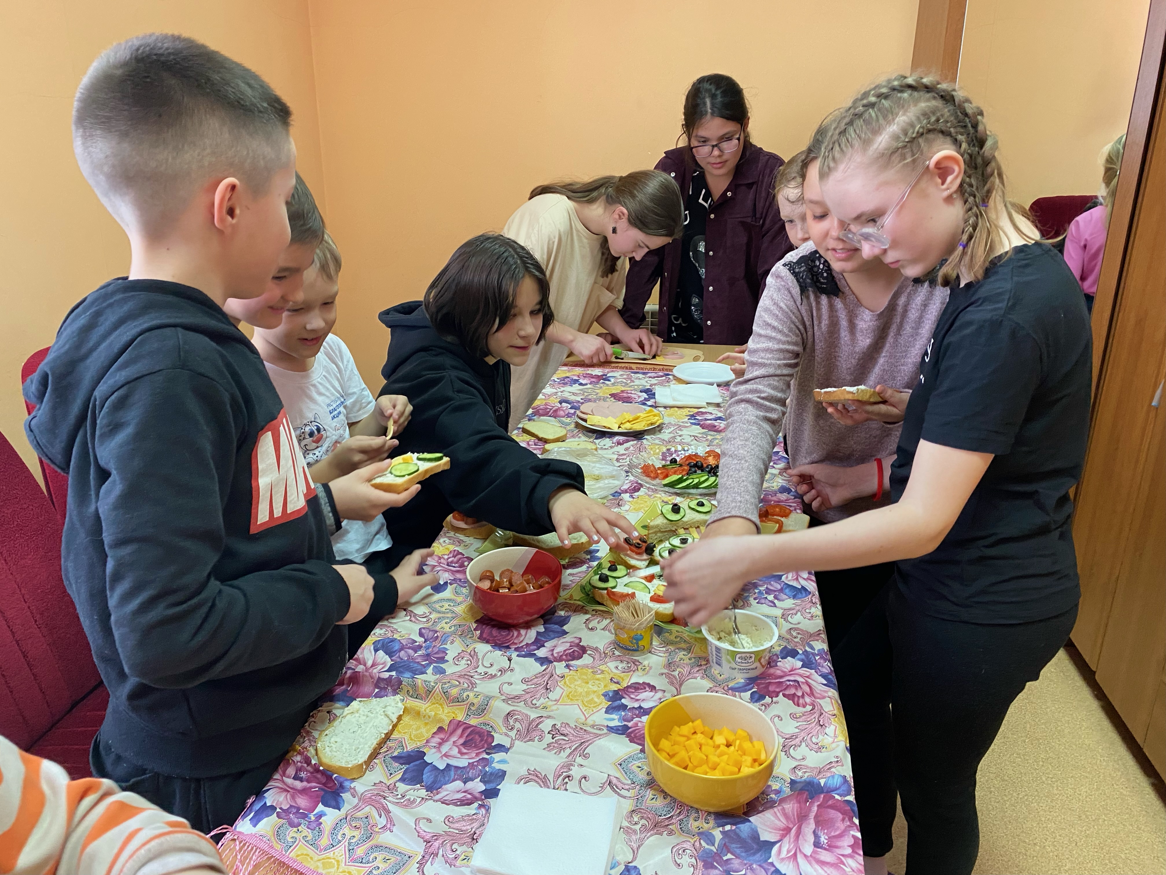 19 марта в Мунайкинском СДК со вкусом отметили «День бутерброда